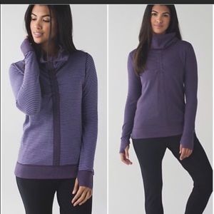 Lululemon in clench reversible sweatshirt.